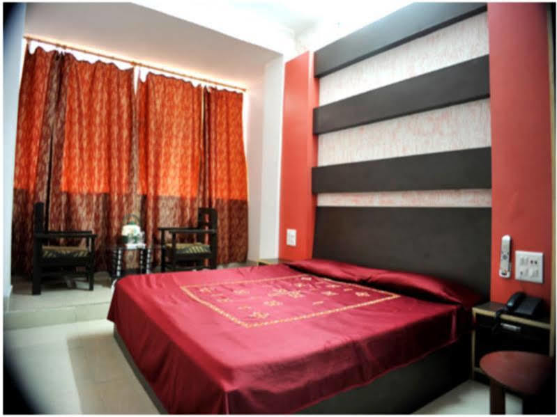 Hotel Gyan Haridwār Exteriör bild